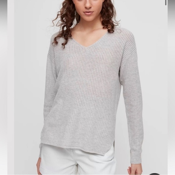 ARITZIA Wolter Sweater black size s - Picture 8 of 9